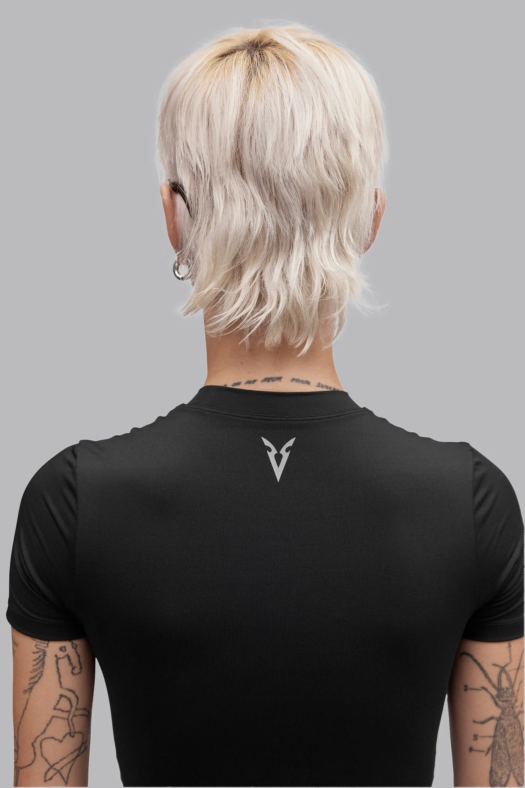 V_SKYN T-SHIRT - Black